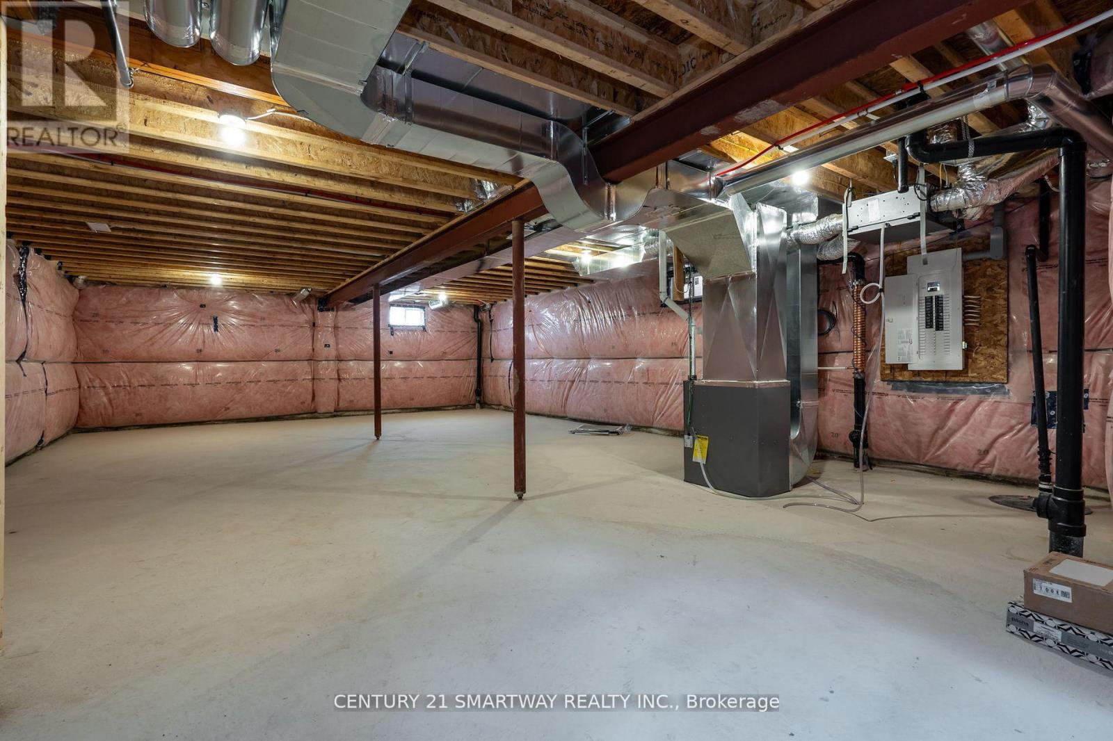 26 Huntsworth Avenue, Thorold, Ontario  L2V 5G7 - Photo 44 - X12357266