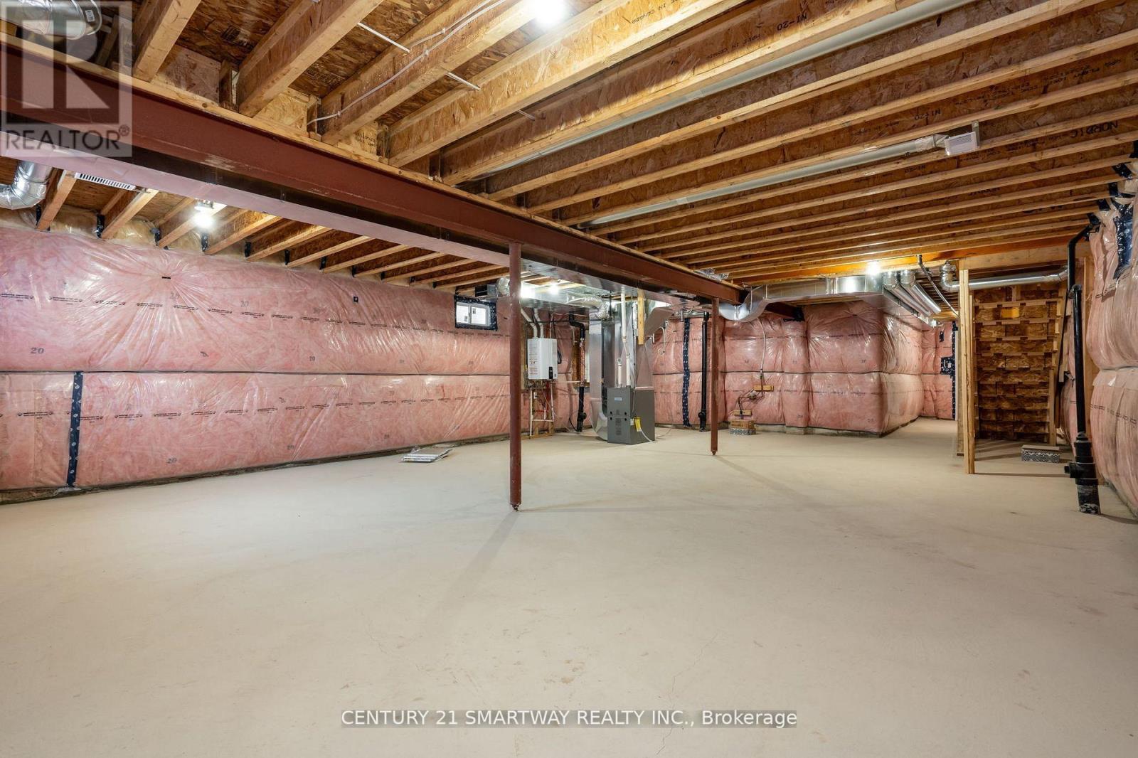 26 Huntsworth Avenue, Thorold, Ontario  L2V 5G7 - Photo 45 - X12357266