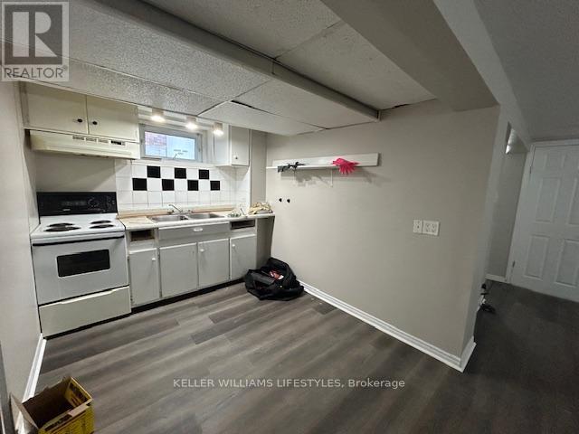 Lower - 669 Lorne Avenue, London East, Ontario  N5W 3K4 - Photo 8 - X12357409