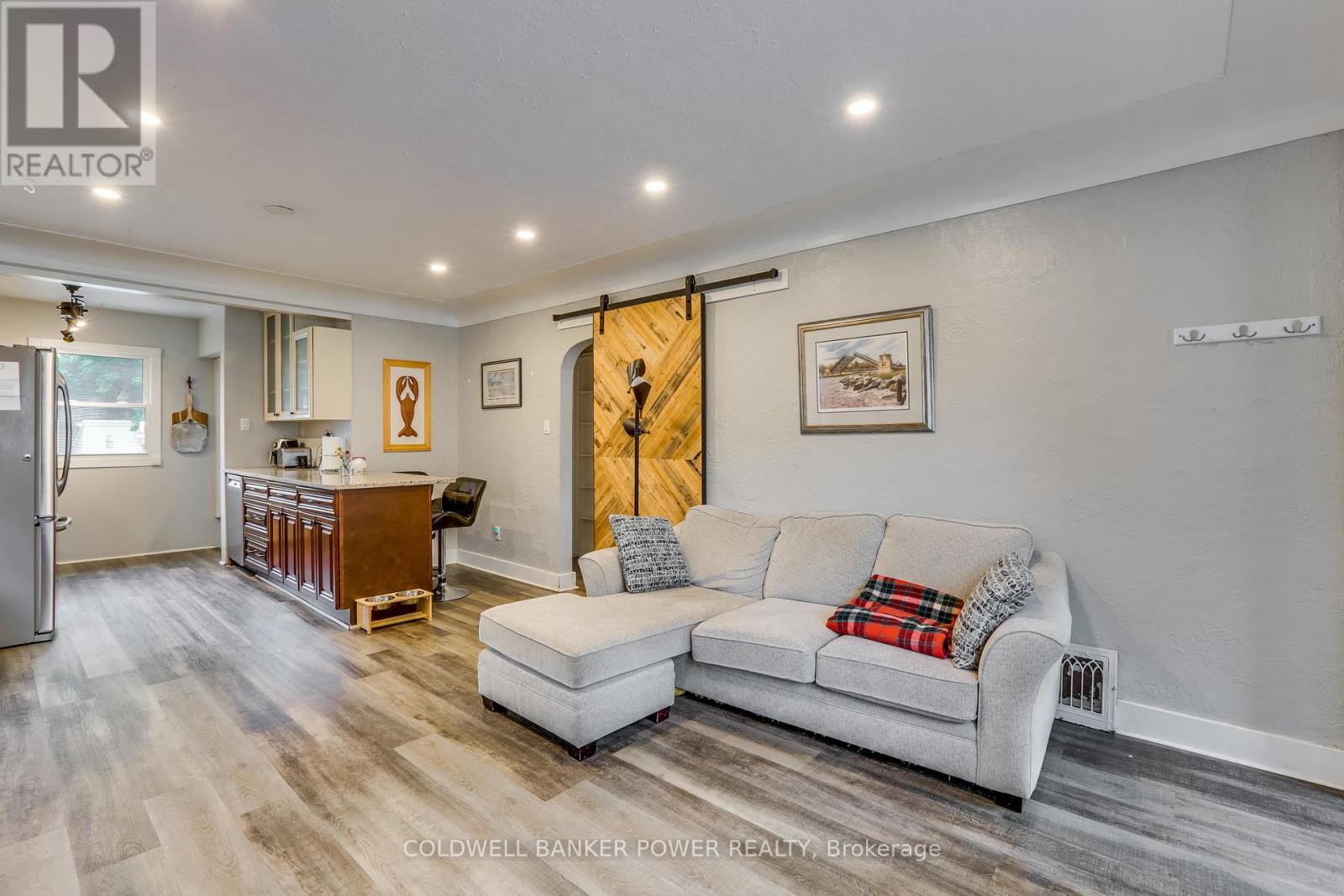 64 Bond Street, London South, Ontario  N6C 1W3 - Photo 4 - X12357460