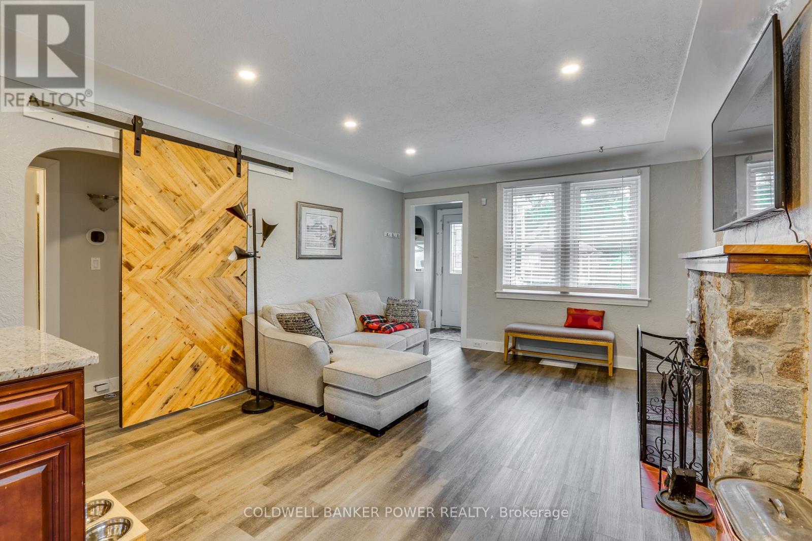 64 Bond Street, London South, Ontario  N6C 1W3 - Photo 5 - X12357460