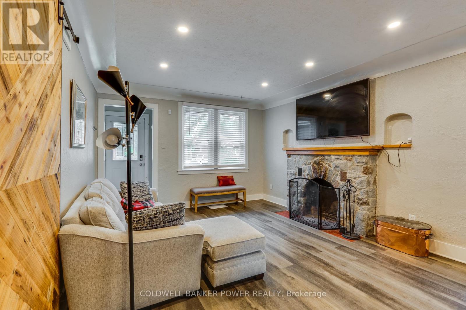 64 Bond Street, London South, Ontario  N6C 1W3 - Photo 6 - X12357460