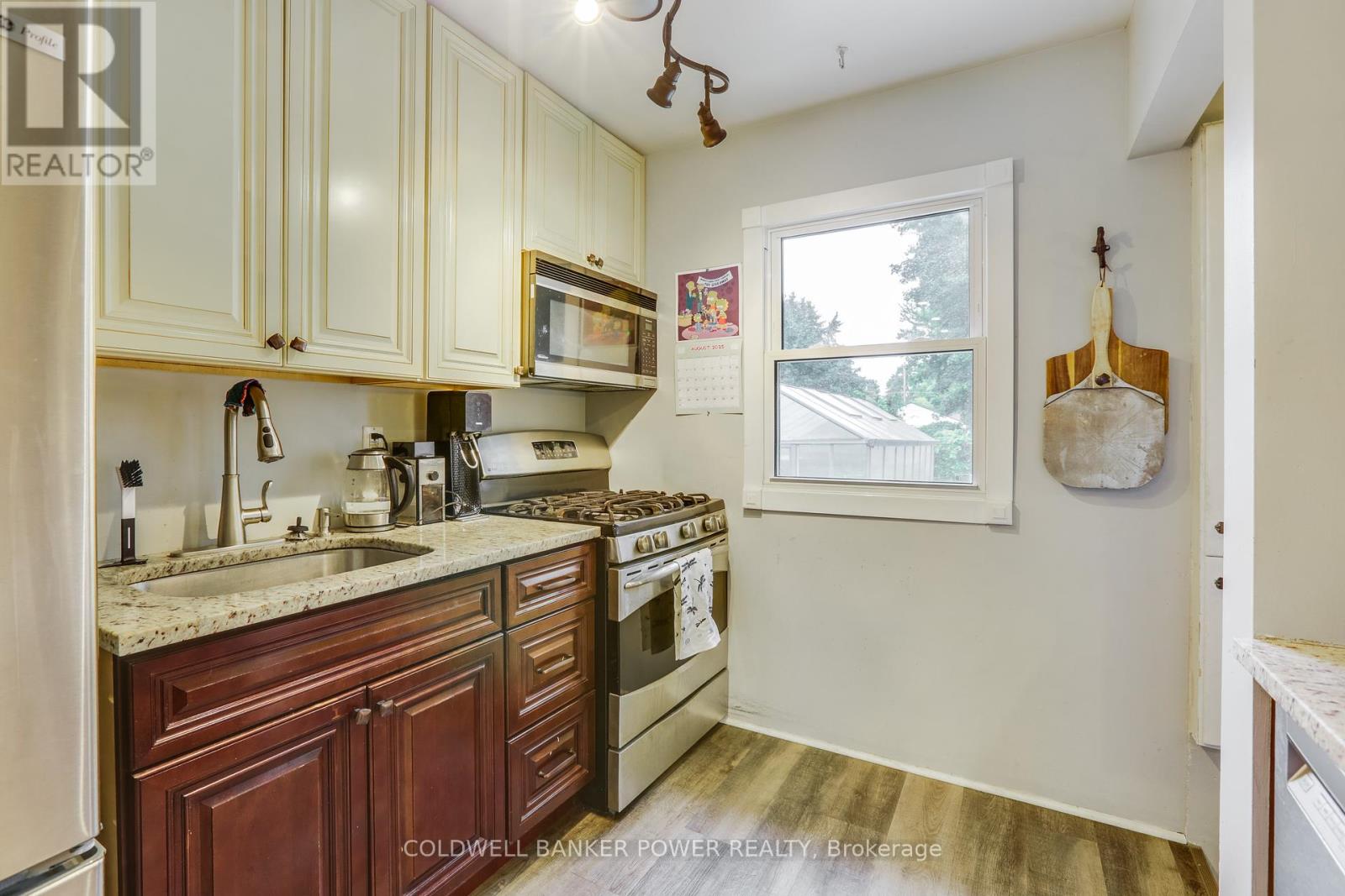 64 Bond Street, London South, Ontario  N6C 1W3 - Photo 9 - X12357460