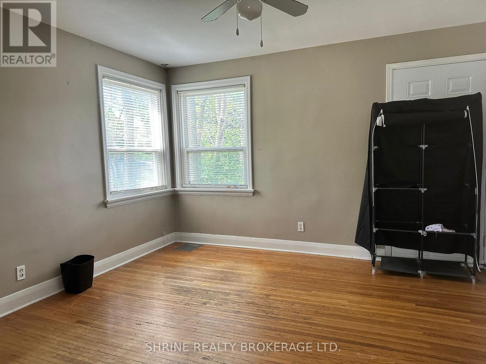 90 Huron Street, London East, Ontario  N6A 2J2 - Photo 4 - X12357465