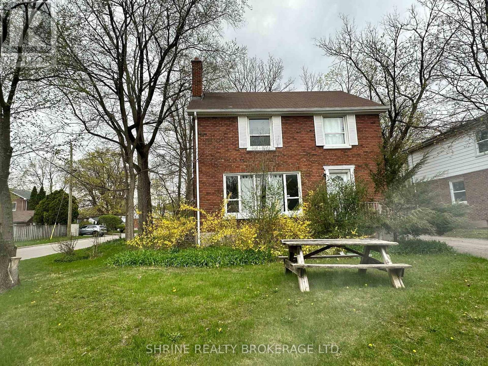 90 Huron Street, London East, Ontario  N6A 2J2 - Photo 7 - X12357465