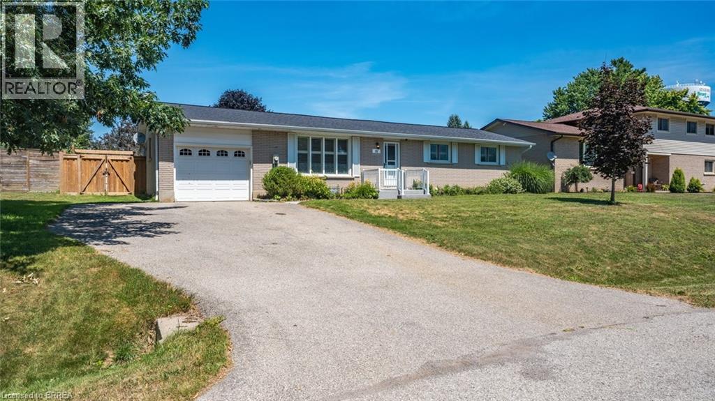 11 Andrew Street, St. George, Ontario  N0E 1N0 - Photo 1 - 40762434