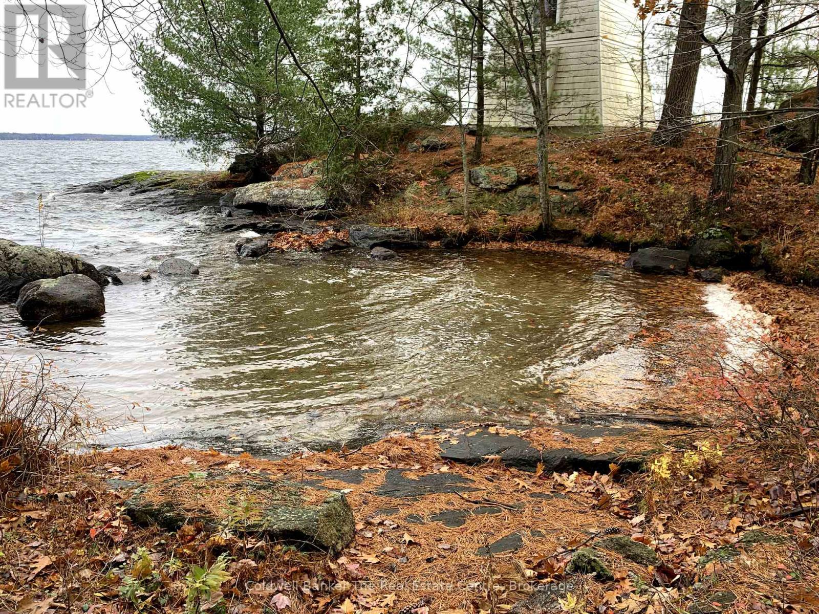 1 Island 3lm Island, Gravenhurst, Ontario  P1P 1R2 - Photo 20 - X12346912