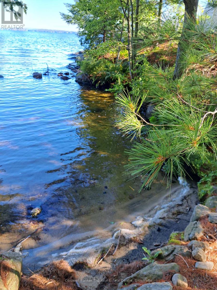 1 Island 3lm Island, Gravenhurst, Ontario  P1P 1R2 - Photo 27 - X12346912