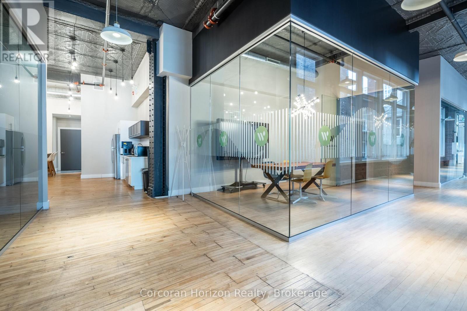 201-B - 12 James Street N, Hamilton, Ontario  L8R 2J9 - Photo 14 - X12357443