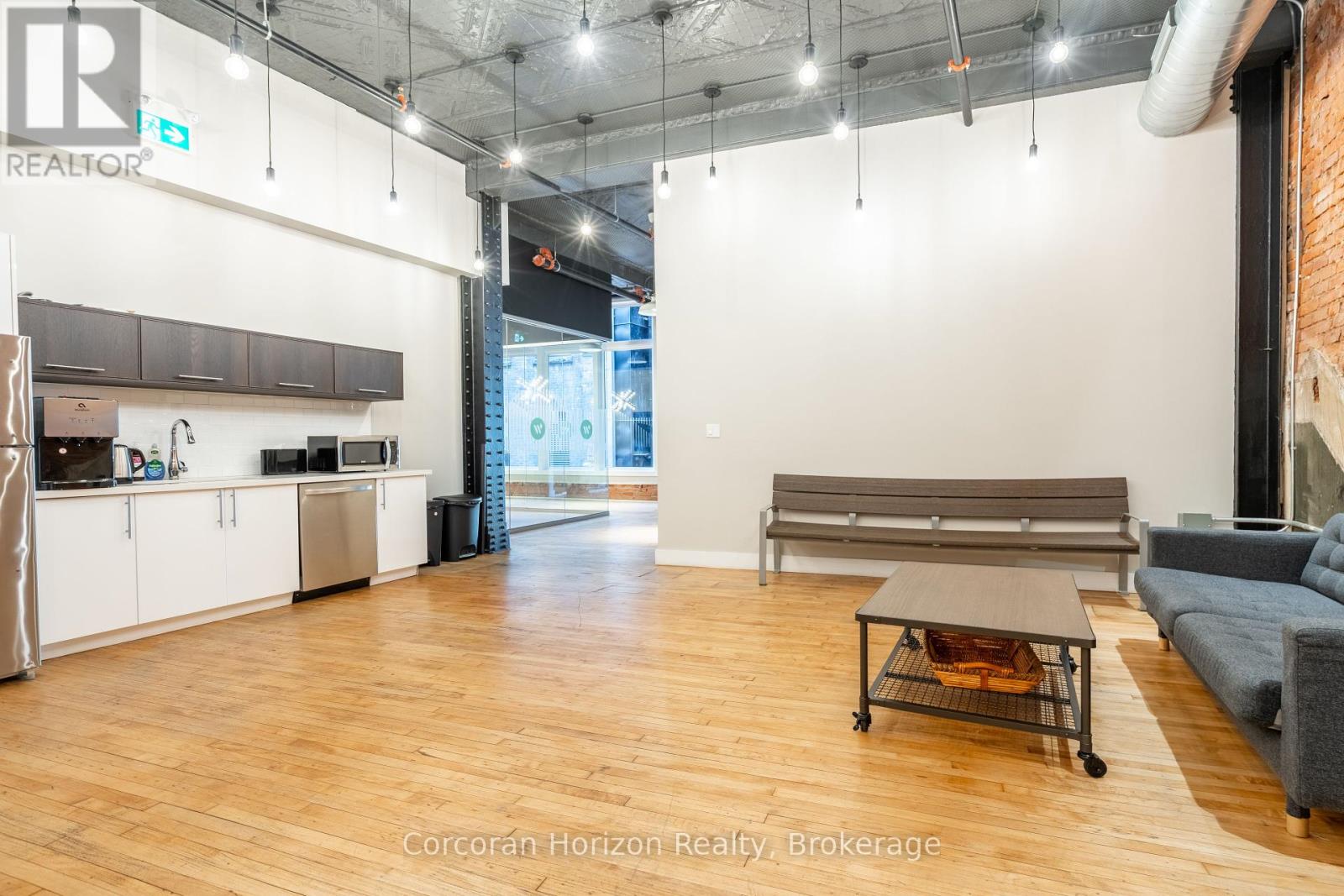 201-B - 12 James Street N, Hamilton, Ontario  L8R 2J9 - Photo 20 - X12357443