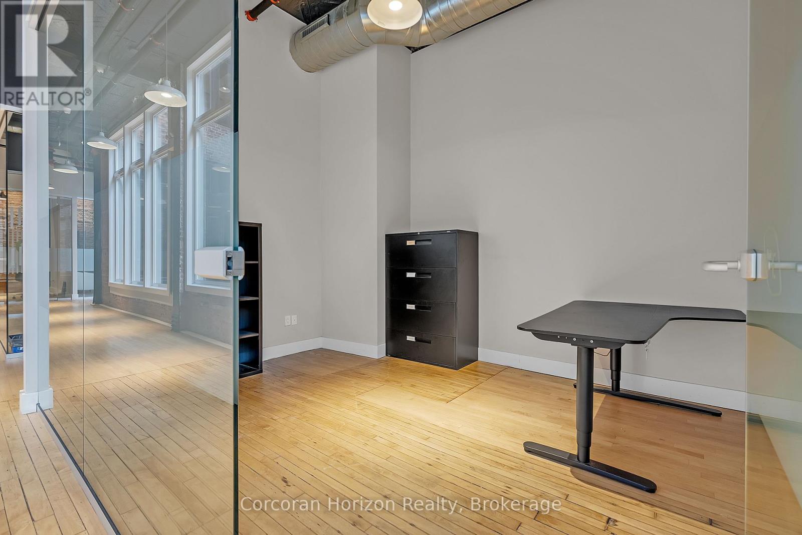 201-E - 12 James Street N, Hamilton (Beasley), Ontario  L8R 2J9 - Photo 4 - X12357467