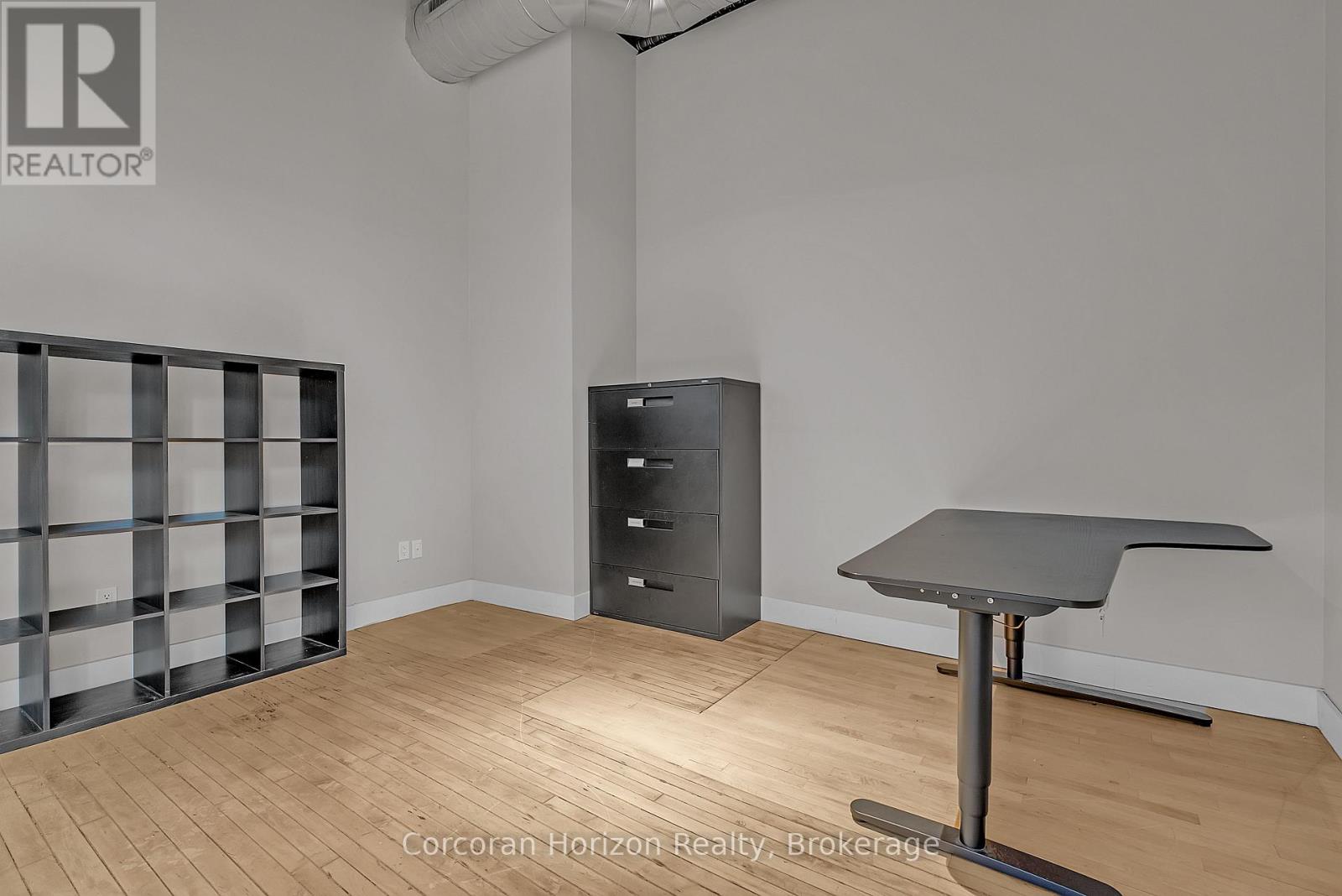 201-E - 12 James Street N, Hamilton (Beasley), Ontario  L8R 2J9 - Photo 6 - X12357467