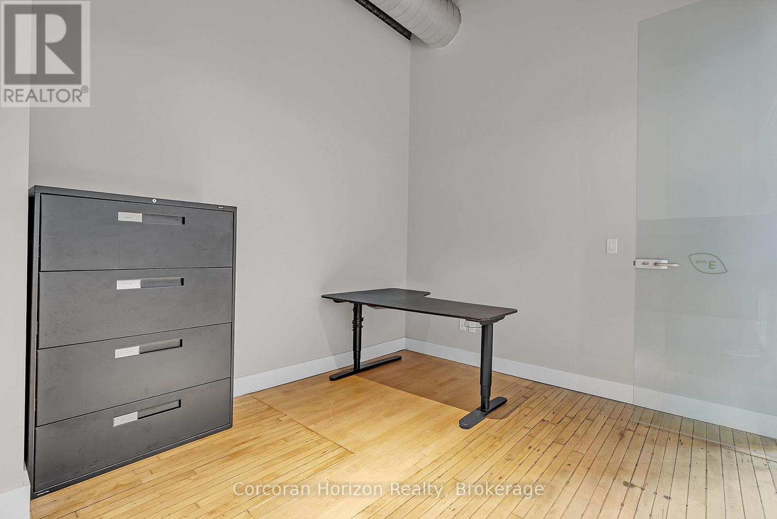 201-E - 12 James Street N, Hamilton (Beasley), Ontario  L8R 2J9 - Photo 8 - X12357467