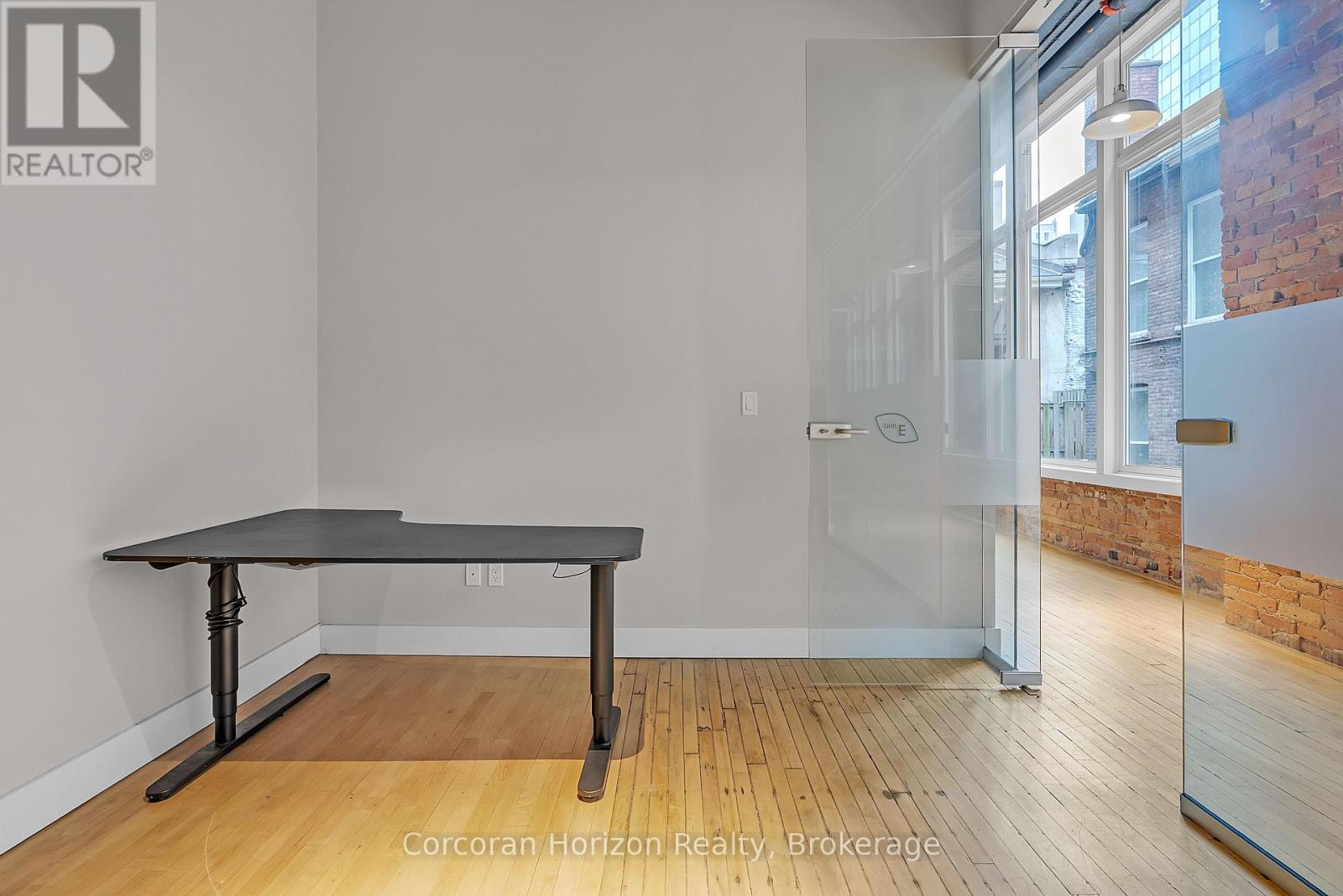 201-E - 12 James Street N, Hamilton (Beasley), Ontario  L8R 2J9 - Photo 9 - X12357467