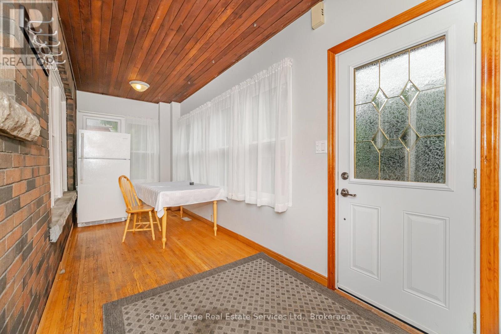 21 Paisley Avenue S, Hamilton, Ontario  L8S 1T8 - Photo 4 - X12357490