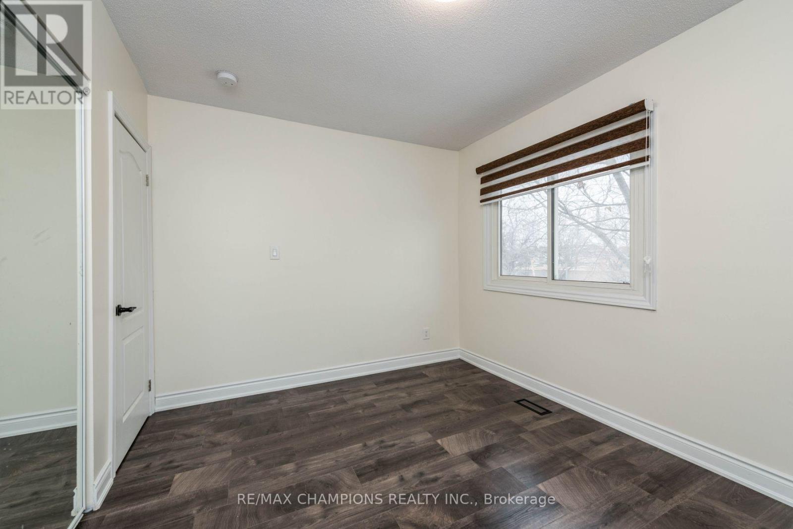11 Crosswood Lane, Brampton, Ontario  L6V 3M1 - Photo 18 - W12357394