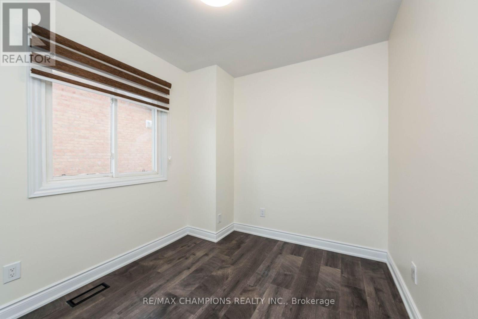 11 Crosswood Lane, Brampton, Ontario  L6V 3M1 - Photo 19 - W12357394