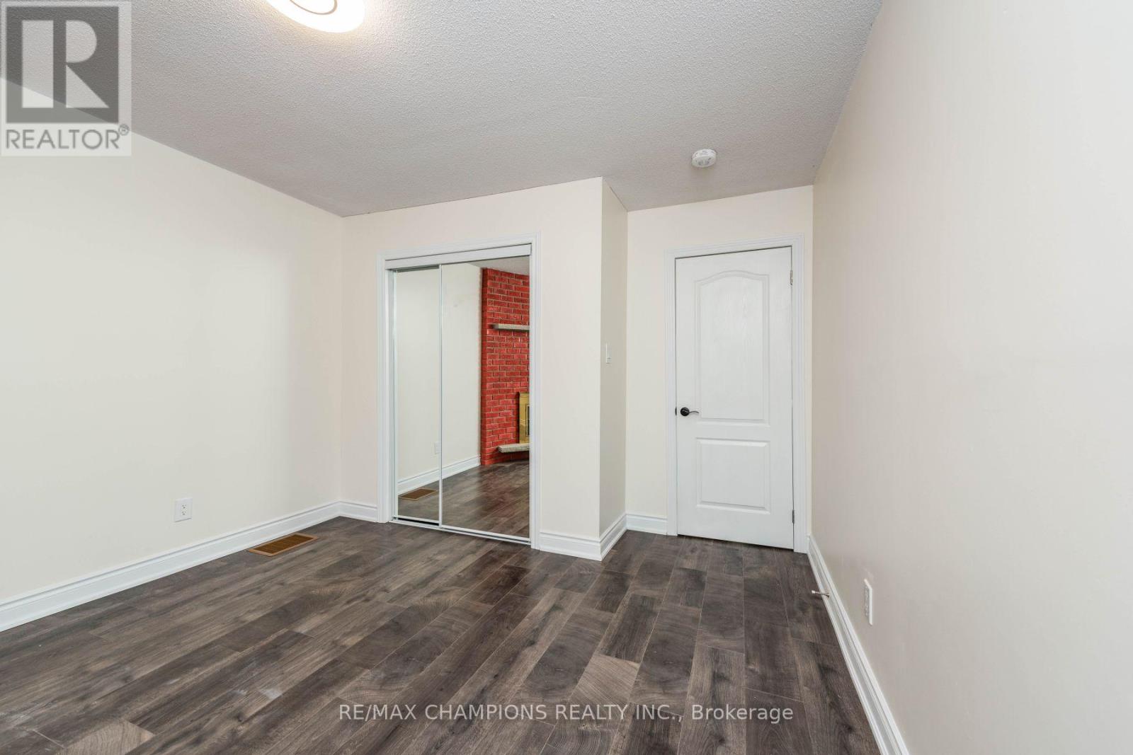 11 Crosswood Lane, Brampton, Ontario  L6V 3M1 - Photo 27 - W12357394