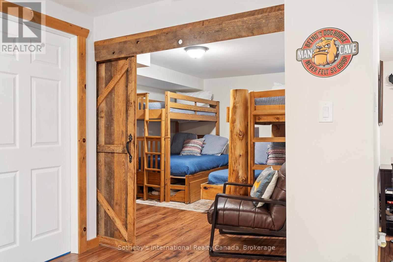 1111 Maplehurst Drive, Lake Of Bays, Ontario  P1H 2J6 - Photo 27 - X12357447