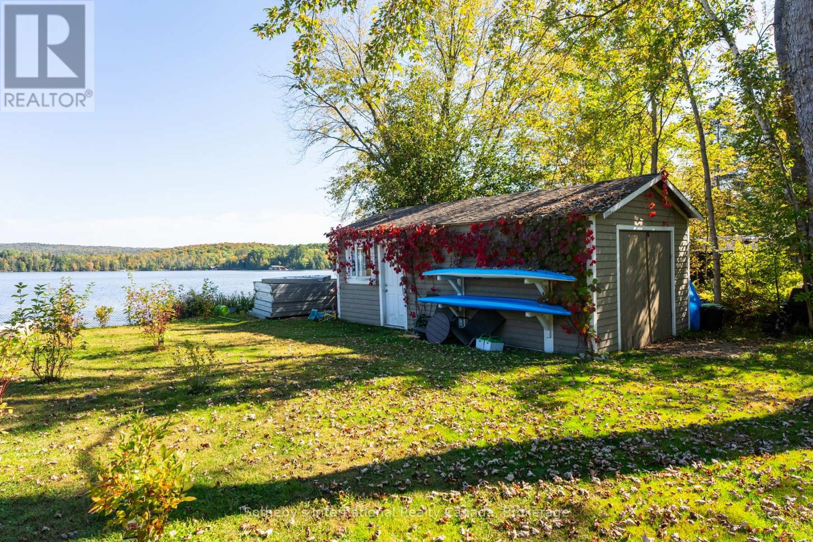 1111 Maplehurst Drive, Lake Of Bays, Ontario  P1H 2J6 - Photo 37 - X12357447