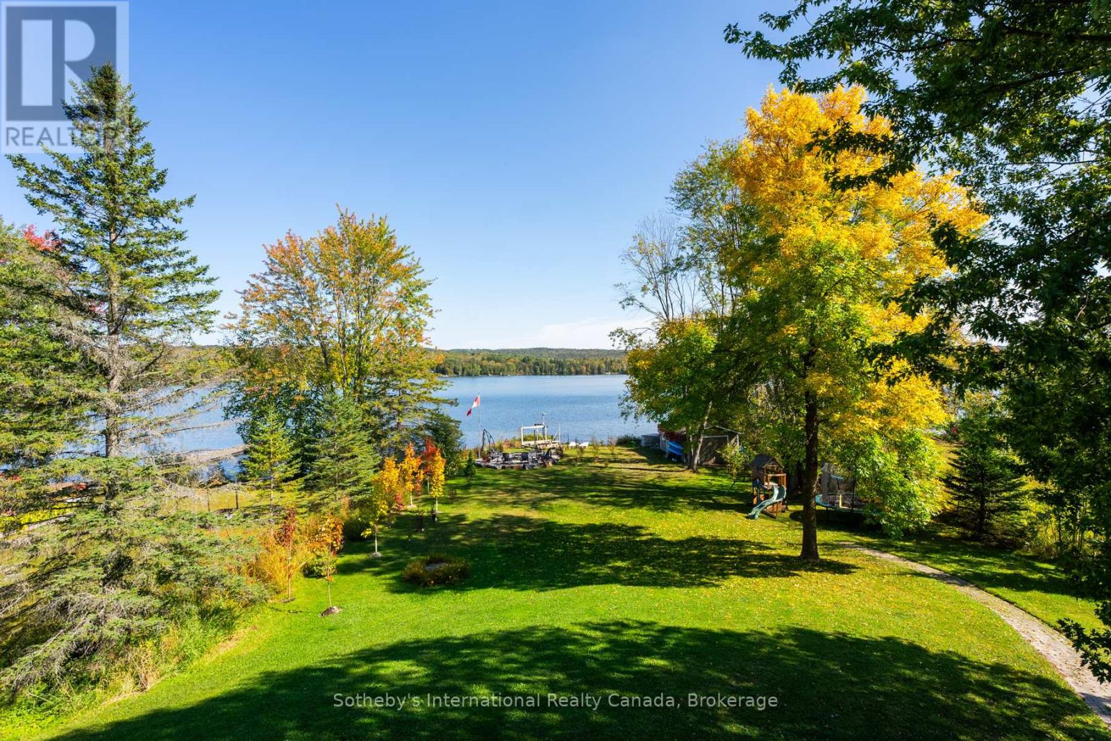 1111 Maplehurst Drive, Lake Of Bays, Ontario  P1H 2J6 - Photo 43 - X12357447