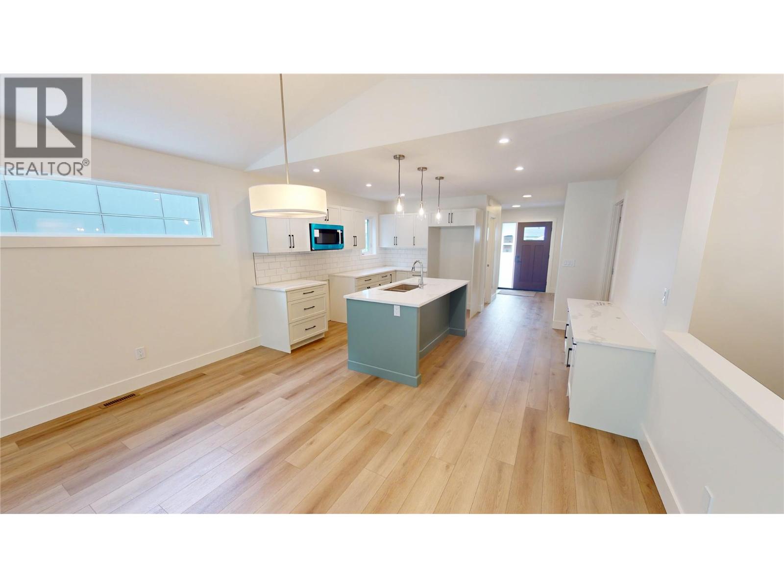 353 Legacy Lookout Unit# B, Cranbrook, British Columbia  V1C 0E4 - Photo 8 - 10360218