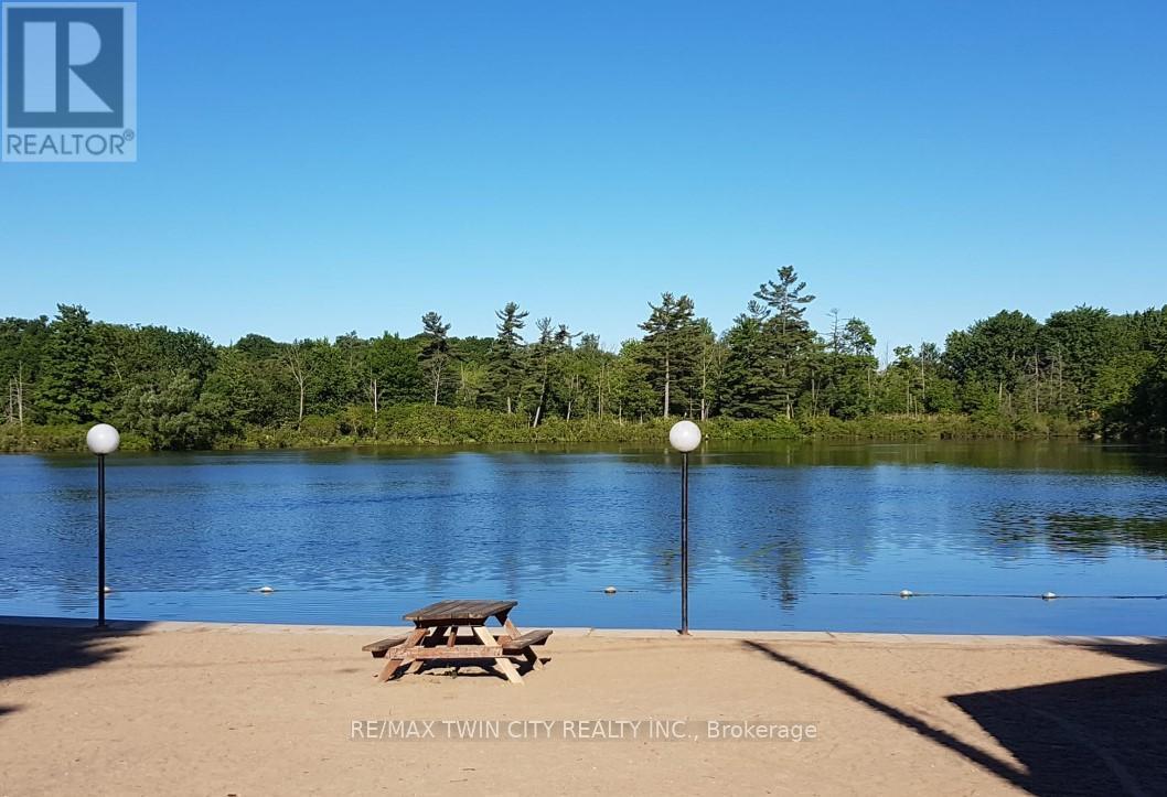 517 - 99 Fourth Concession Road, Brant (Burford), Ontario  N0E 1A0 - Photo 1 - X12357377