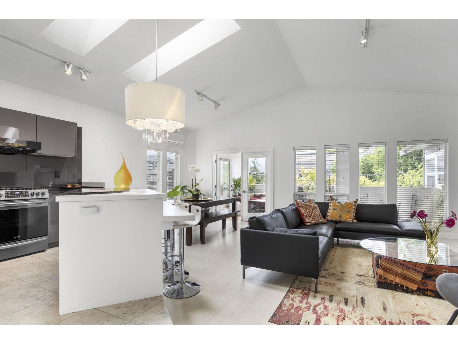 45655 Storey Avenue, Sardis West Vedder, Chilliwack, British Columbia  V2R 4E6 - Photo 8 - R3038950