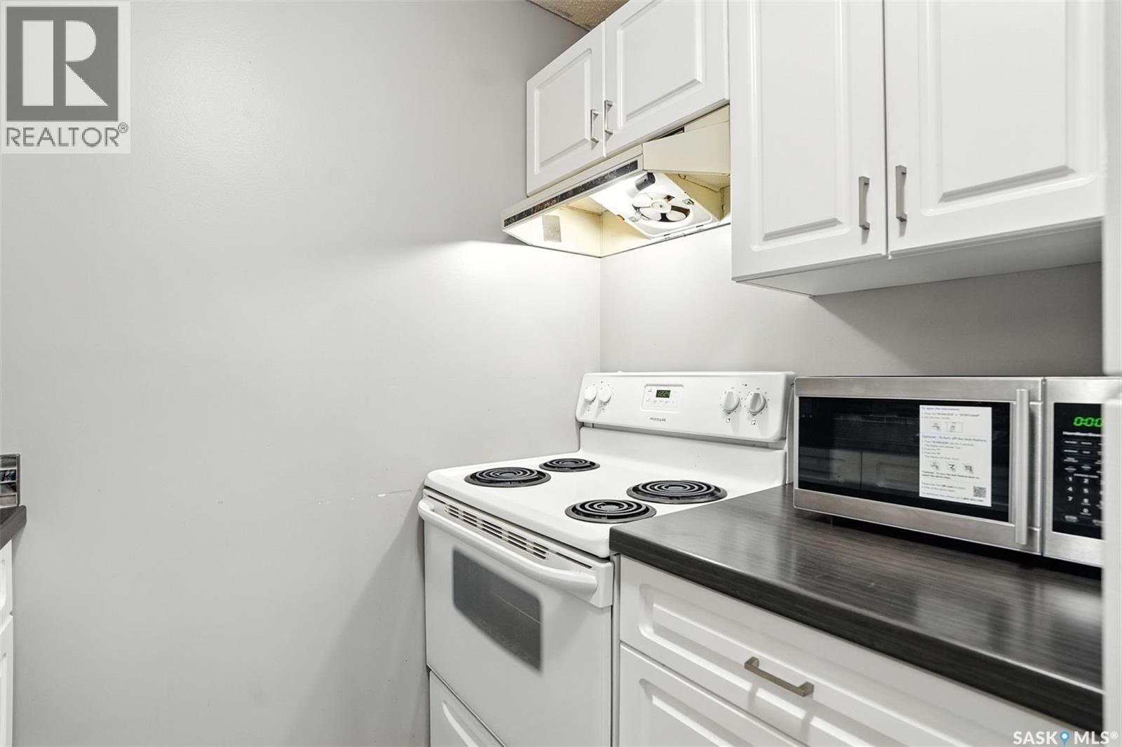 Property at 103 624 8th STREET E image 4