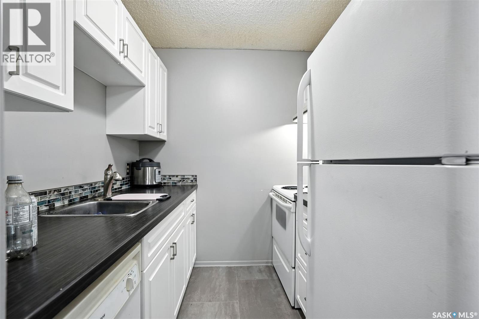 Property at 103 624 8th STREET E image 5
