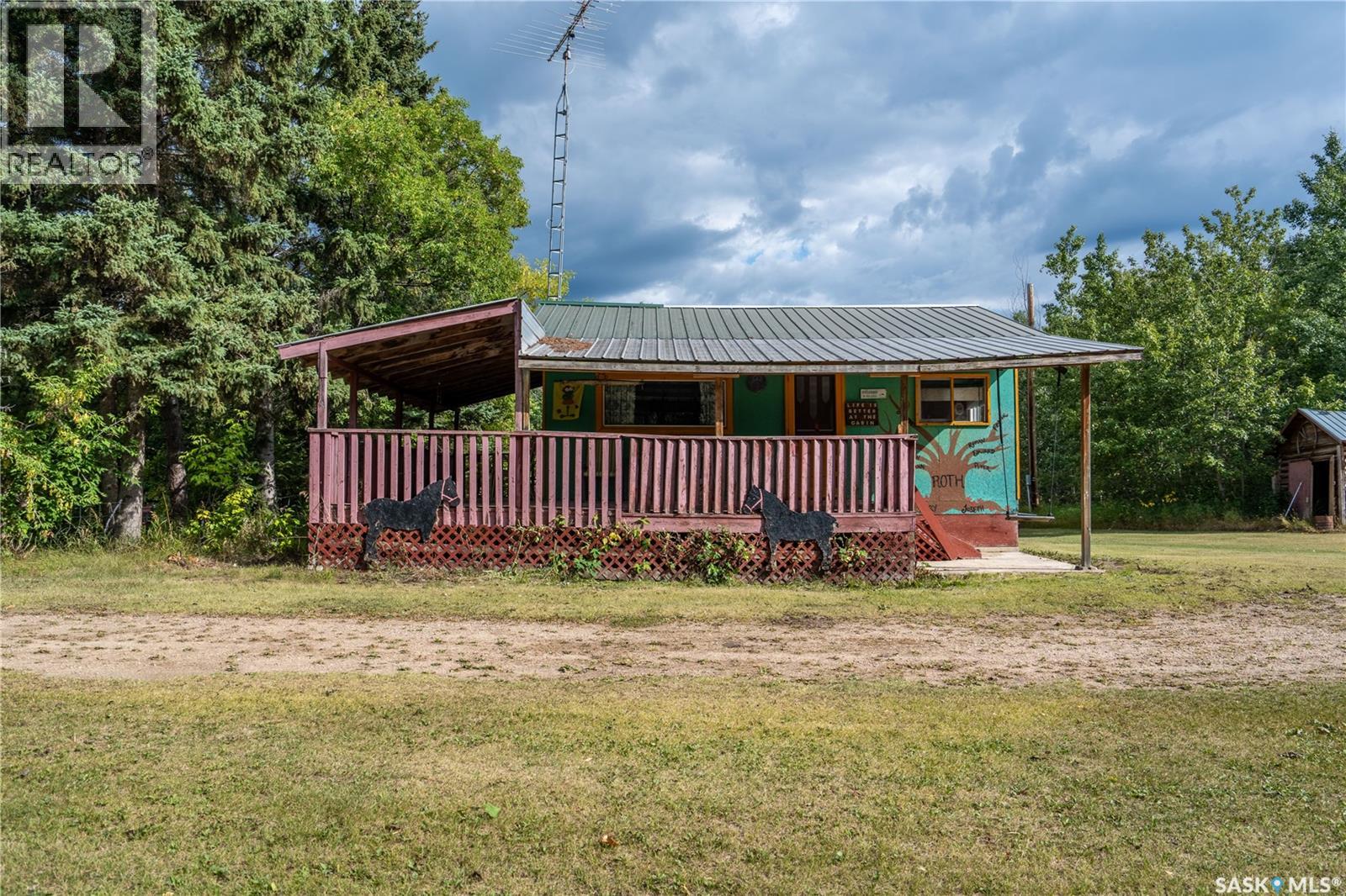 Shores Acreage, Goodsoil, Saskatchewan  S0M 1A0 - Photo 15 - SK016289