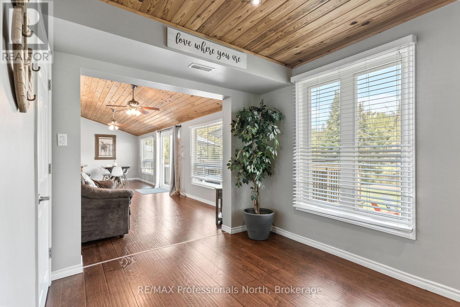 90 Kozy Kove Road, Kawartha Lakes, Ontario  K0M 1C0 - Photo 15 - X12166387