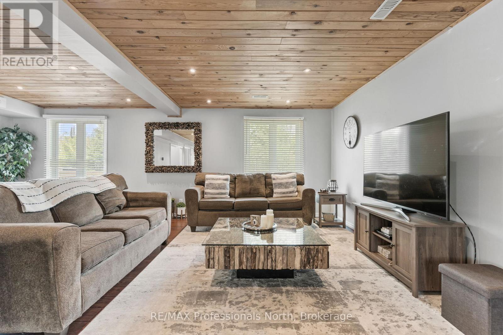 90 Kozy Kove Road, Kawartha Lakes, Ontario  K0M 1C0 - Photo 11 - X12166387