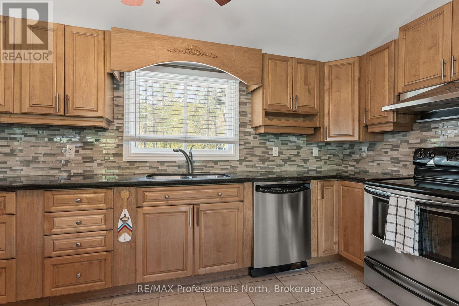 90 Kozy Kove Road, Kawartha Lakes, Ontario  K0M 1C0 - Photo 23 - X12166387