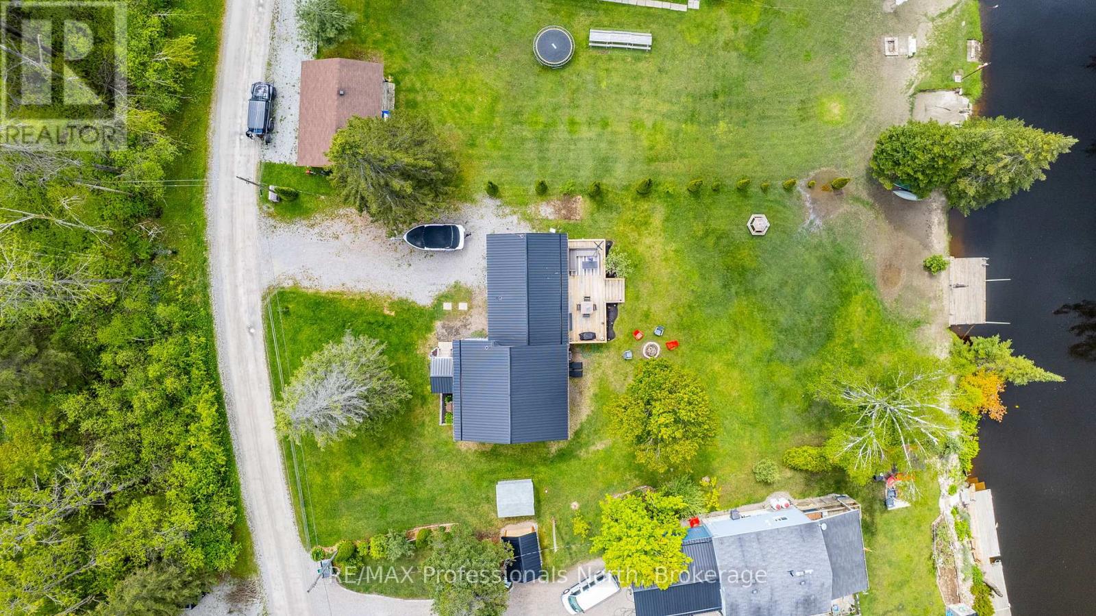 90 Kozy Kove Road, Kawartha Lakes, Ontario  K0M 1C0 - Photo 48 - X12166387