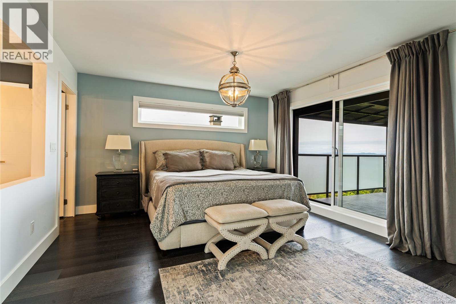 Property at 8853 Park Pacific Terr image 2