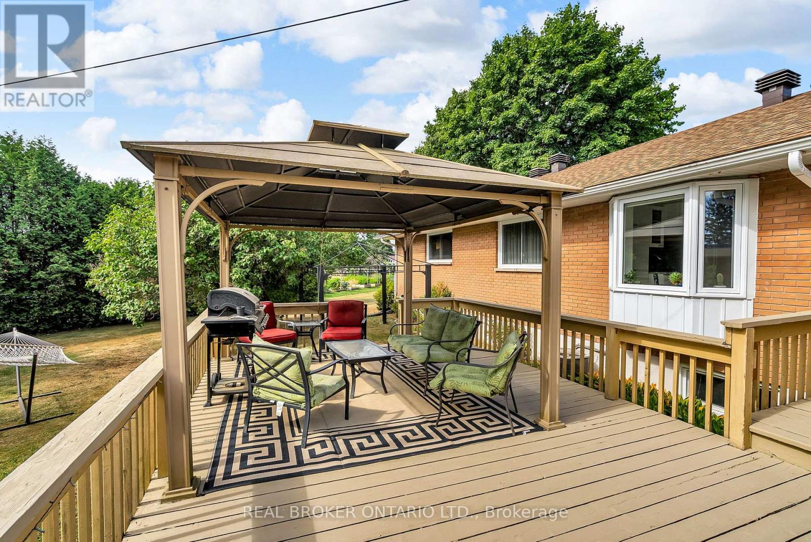 19 Sunset Drive, Augusta, Ontario  K0E 1T0 - Photo 32 - X12356108
