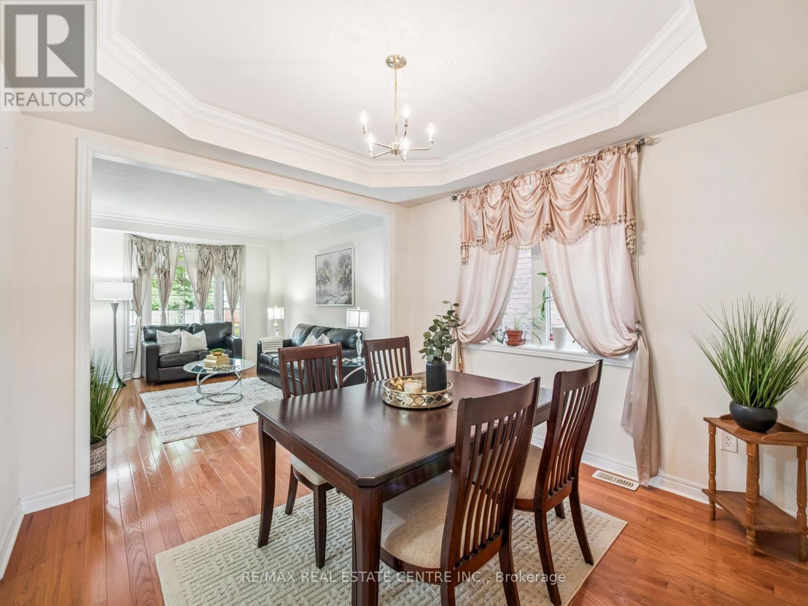 236 St Urbain Drive, Vaughan, Ontario  L4H 3K7 - Photo 16 - N12357432