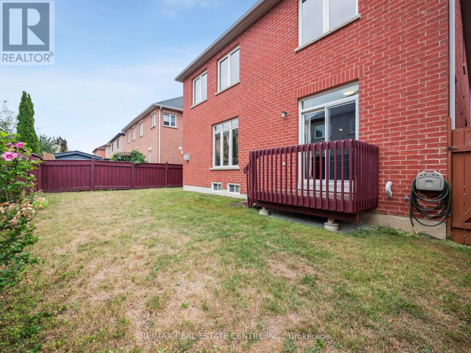236 St Urbain Drive, Vaughan, Ontario  L4H 3K7 - Photo 48 - N12357432