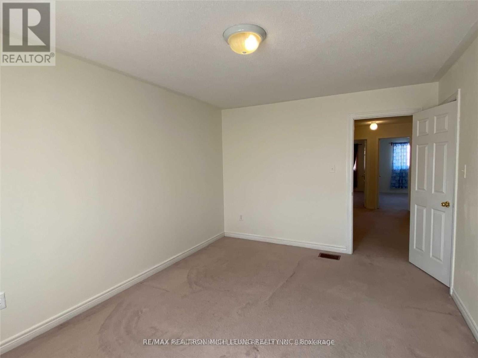 111 Amulet Crescent, Richmond Hill, Ontario  L4S 2V9 - Photo 12 - N12357533