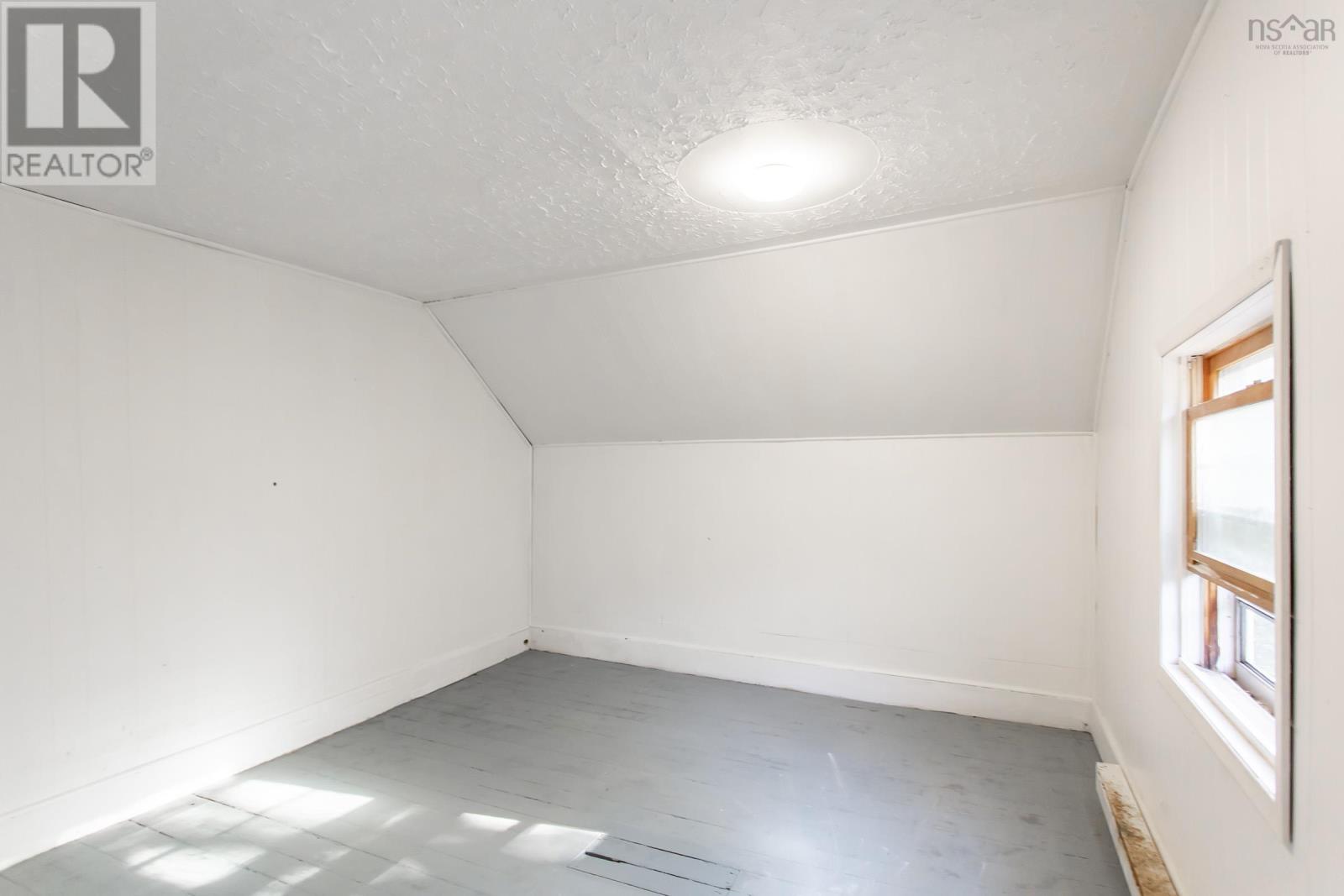 27 Canaan Avenue, Kentville, Nova Scotia  B4N 1B8 - Photo 11 - 202519900