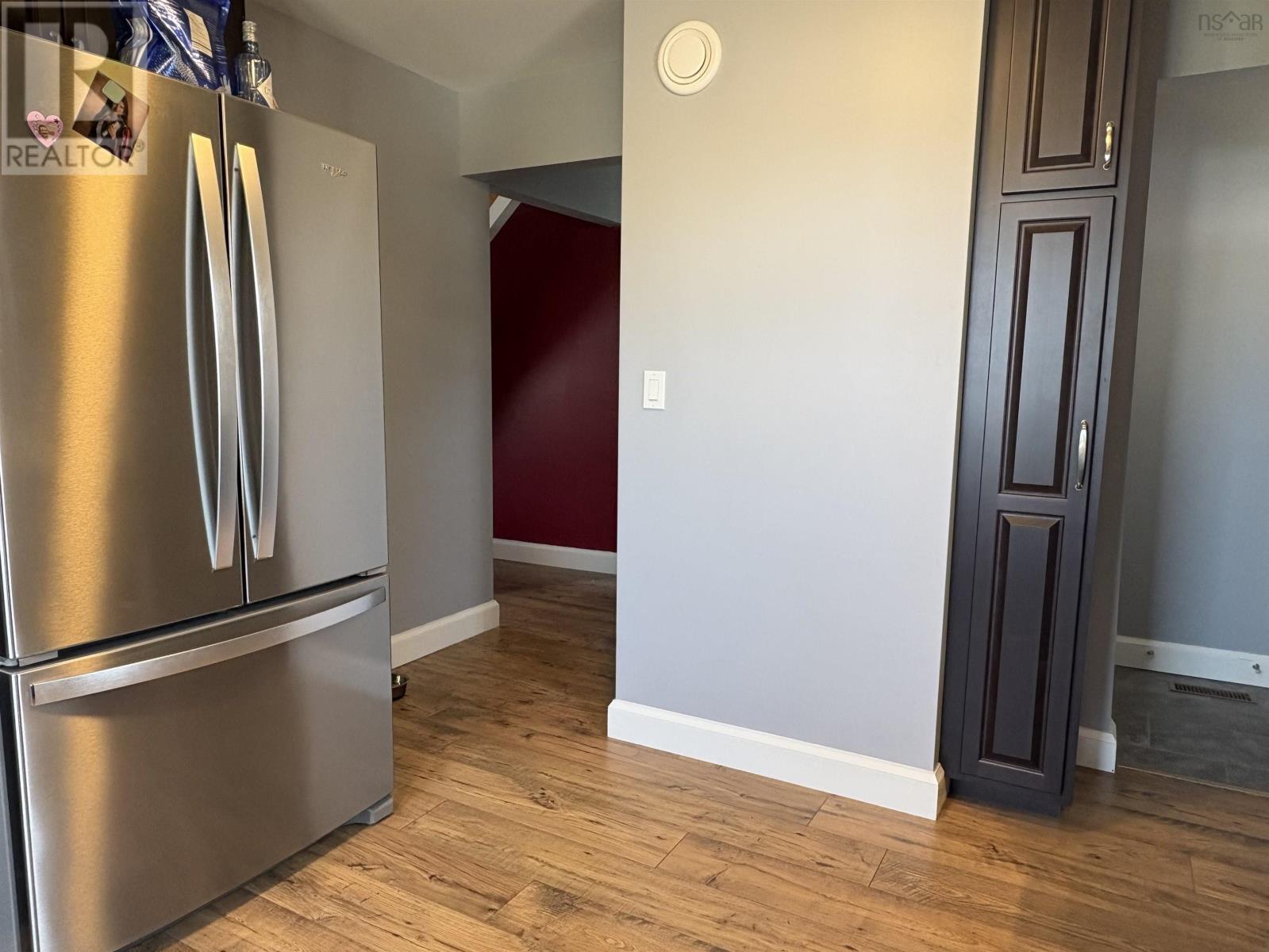 21 Marconi Street, Louisbourg, Nova Scotia  B1C 1K2 - Photo 10 - 202520808