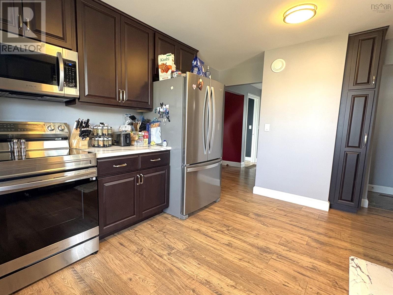 21 Marconi Street, Louisbourg, Nova Scotia  B1C 1K2 - Photo 8 - 202520808