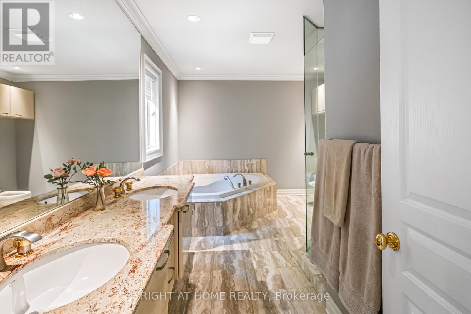 10 - 222 Ricardo Street, Niagara-On-The-Lake, Ontario  L0S 1J0 - Photo 34 - X12342250