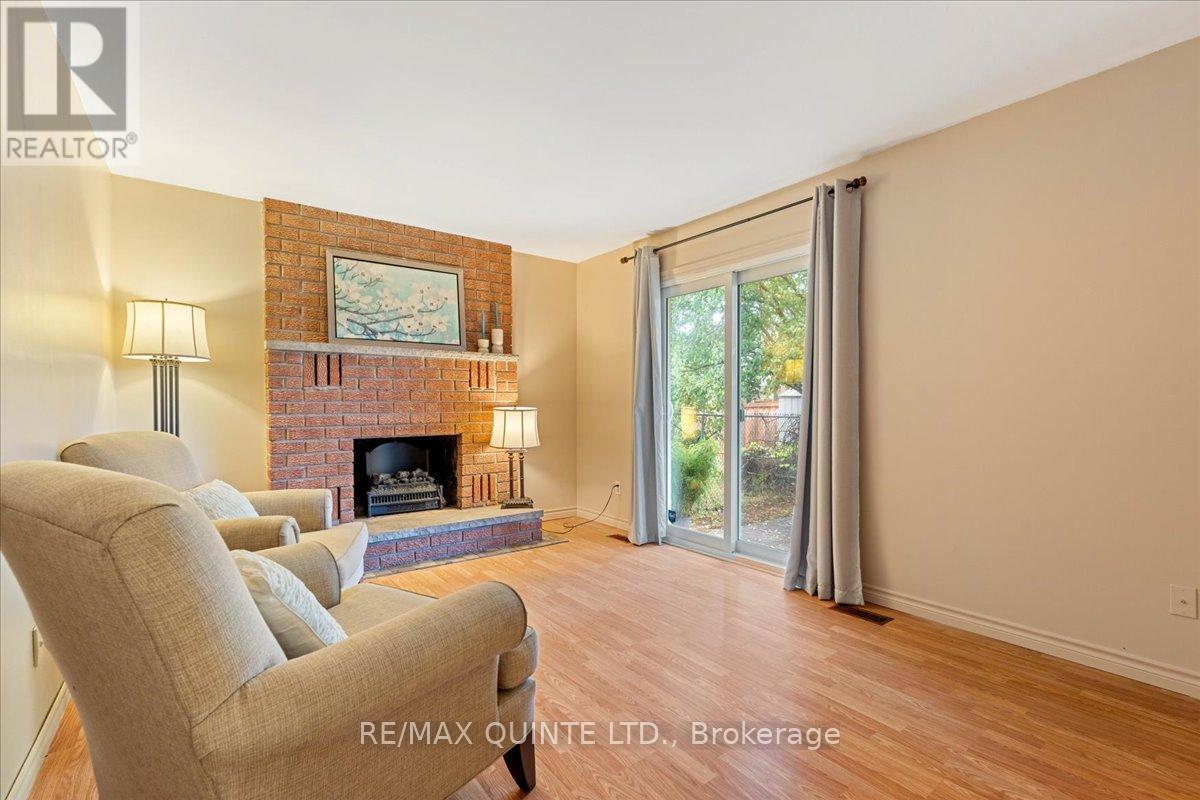 27 Morris Drive, Belleville, Ontario  K8P 5B3 - Photo 16 - X12357539