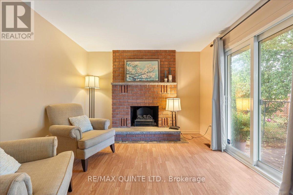 27 Morris Drive, Belleville, Ontario  K8P 5B3 - Photo 17 - X12357539