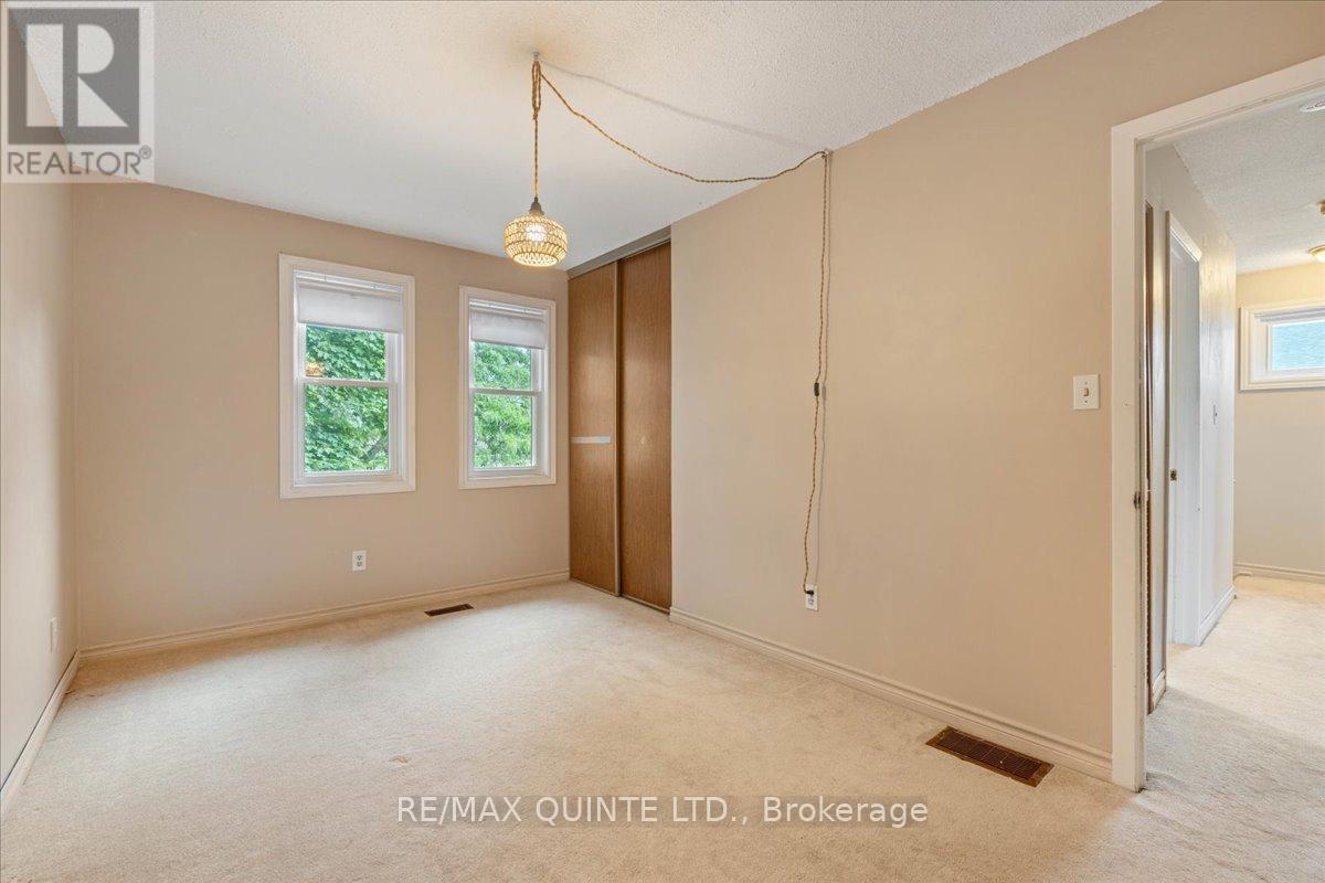 27 Morris Drive, Belleville, Ontario  K8P 5B3 - Photo 24 - X12357539