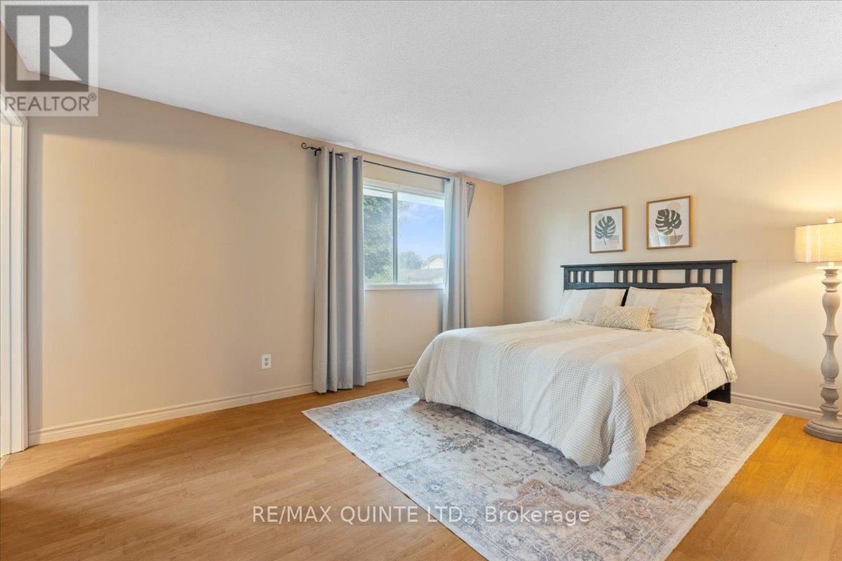 27 Morris Drive, Belleville, Ontario  K8P 5B3 - Photo 25 - X12357539