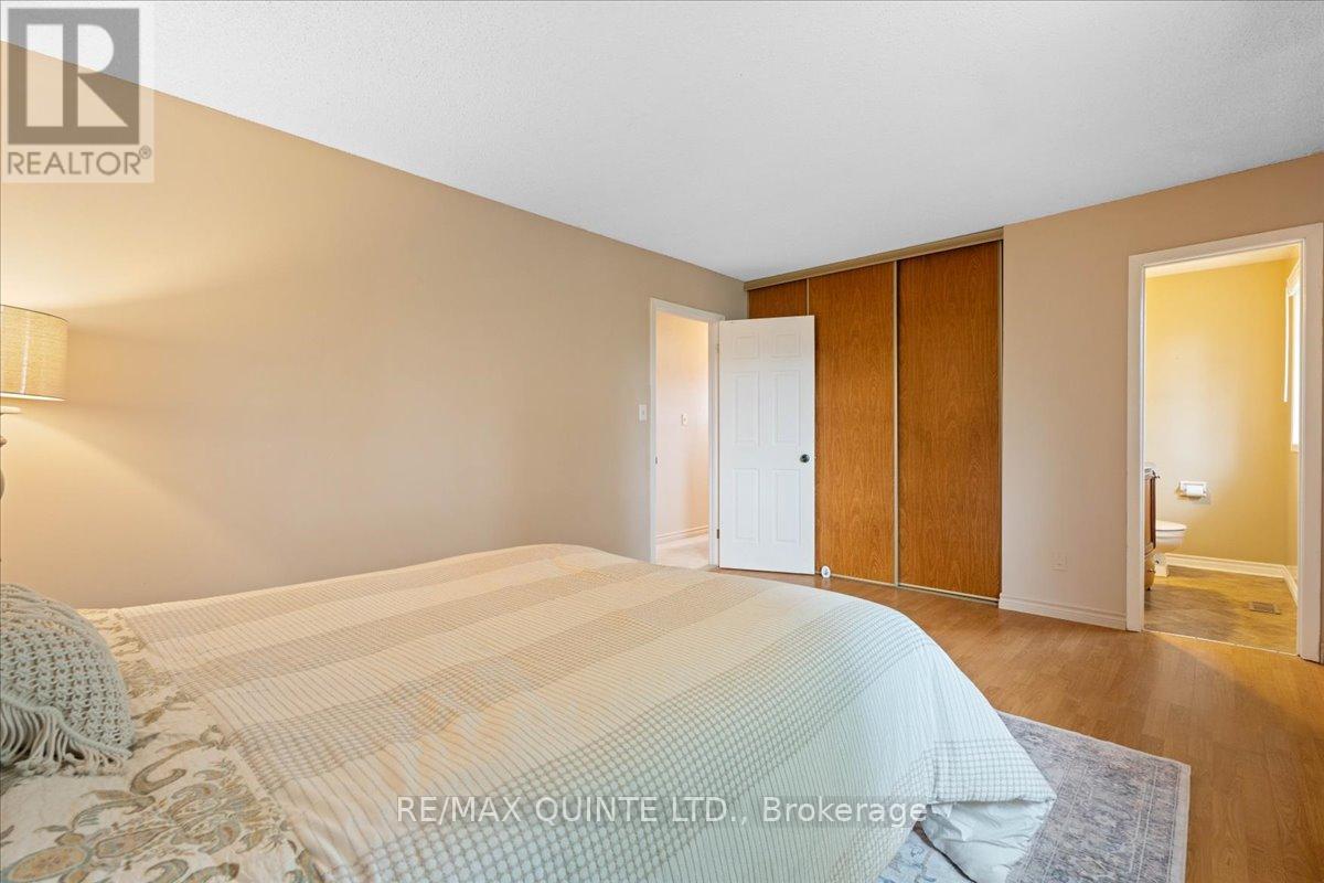 27 Morris Drive, Belleville, Ontario  K8P 5B3 - Photo 26 - X12357539