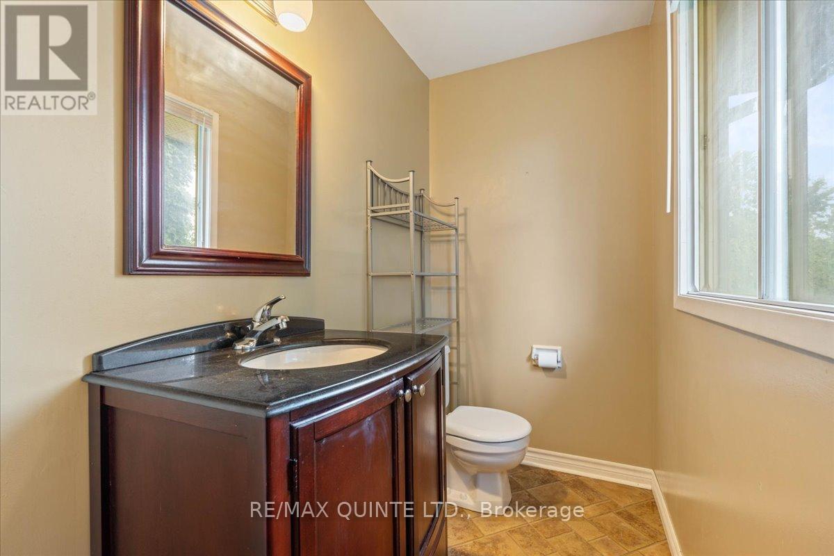 27 Morris Drive, Belleville, Ontario  K8P 5B3 - Photo 27 - X12357539